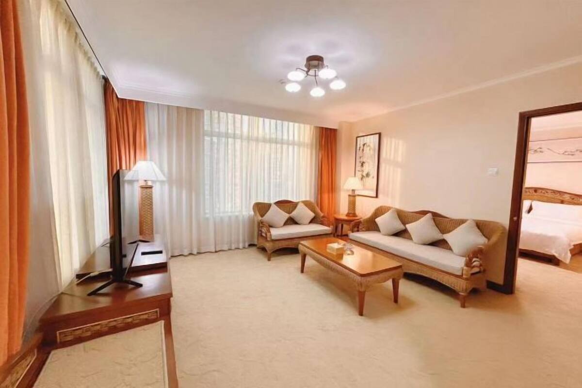 In-room safe, desk, blackout drapes, iron/ironing board (on request)