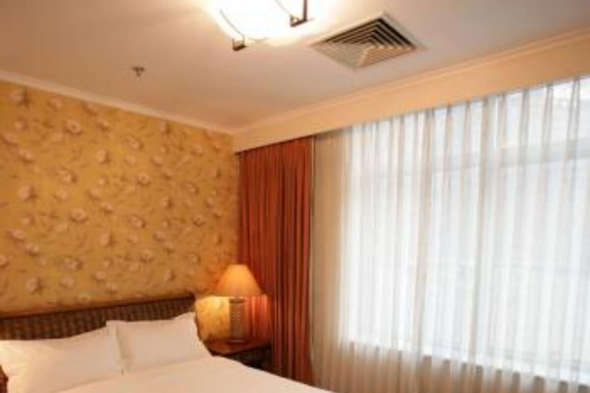 Standard Double Room | In-room safe, desk, blackout drapes, iron/ironing board (on request)