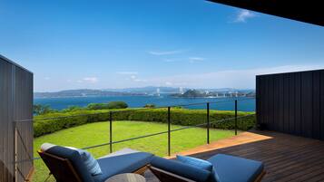 Room (Western Style) | Item bar mini percuma, peti besi dalam bilik, Wi-fi percuma