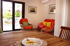 Appartement, 2 chambres | Restauration dans la chambre