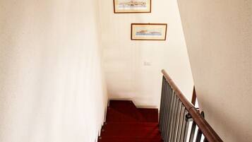 Apartment, 2 Bedrooms | Room amenity