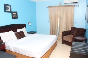 Desk, free WiFi, bed sheets