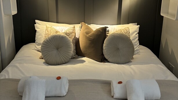 Unclassified image, 1 of 18, button - The Hive Apartment (Stockport)