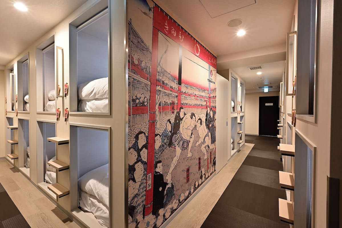 Kondominium Standar, hanya laki-laki | 1 kamar tidur, brankas, setrika/meja setrika, dan Wi-Fi gratis