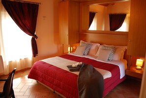 Superior Apartment, 1 Bedroom | Desk, free WiFi - Residence Gli Ulivi (Ascoli Piceno)