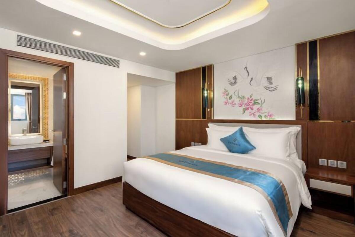 Premium bedding, down comforters, memory foam beds, minibar