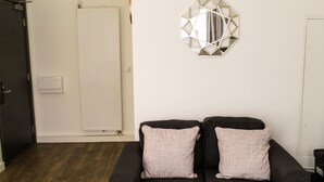 Unclassified image, 3 of 7, button - Chic City Center Studio Apt (Liverpool)