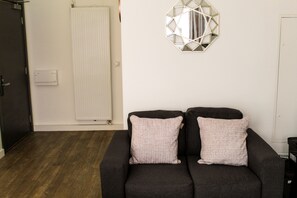 Basic Apartment | Living area - Chic City Center Studio Apt (Liverpool)