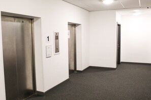 Reception - Chic City Center Studio Apt (Liverpool)