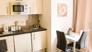 Unclassified image, 5 of 7, button - Chic City Center Studio Apt (Liverpool)