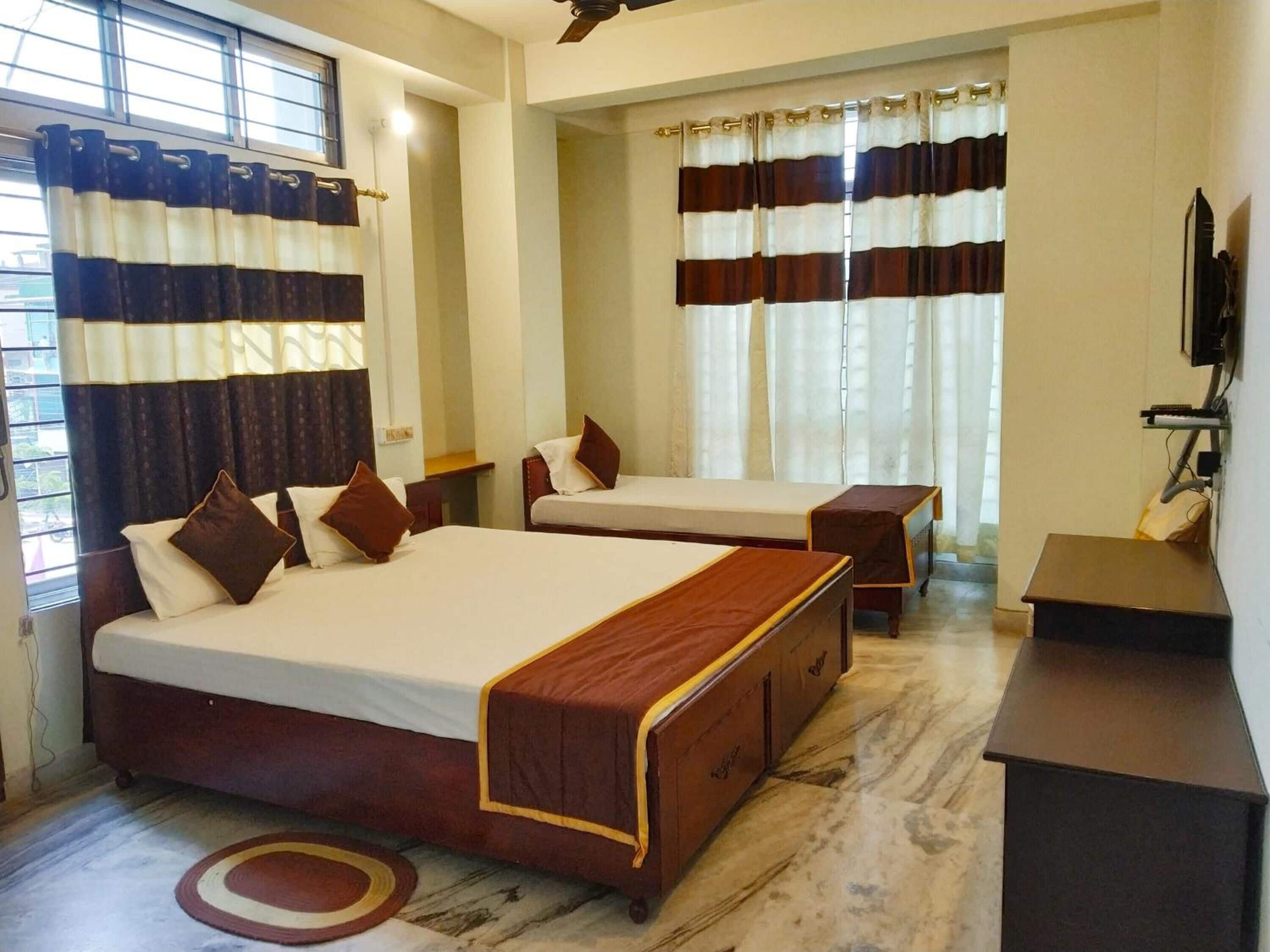 1 kamar tidur dan didekorasi berbeda-beda