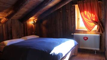 Apartment, 2 Bedrooms | 2 bedrooms, bed sheets