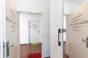 Economy Room (C76) | Living area