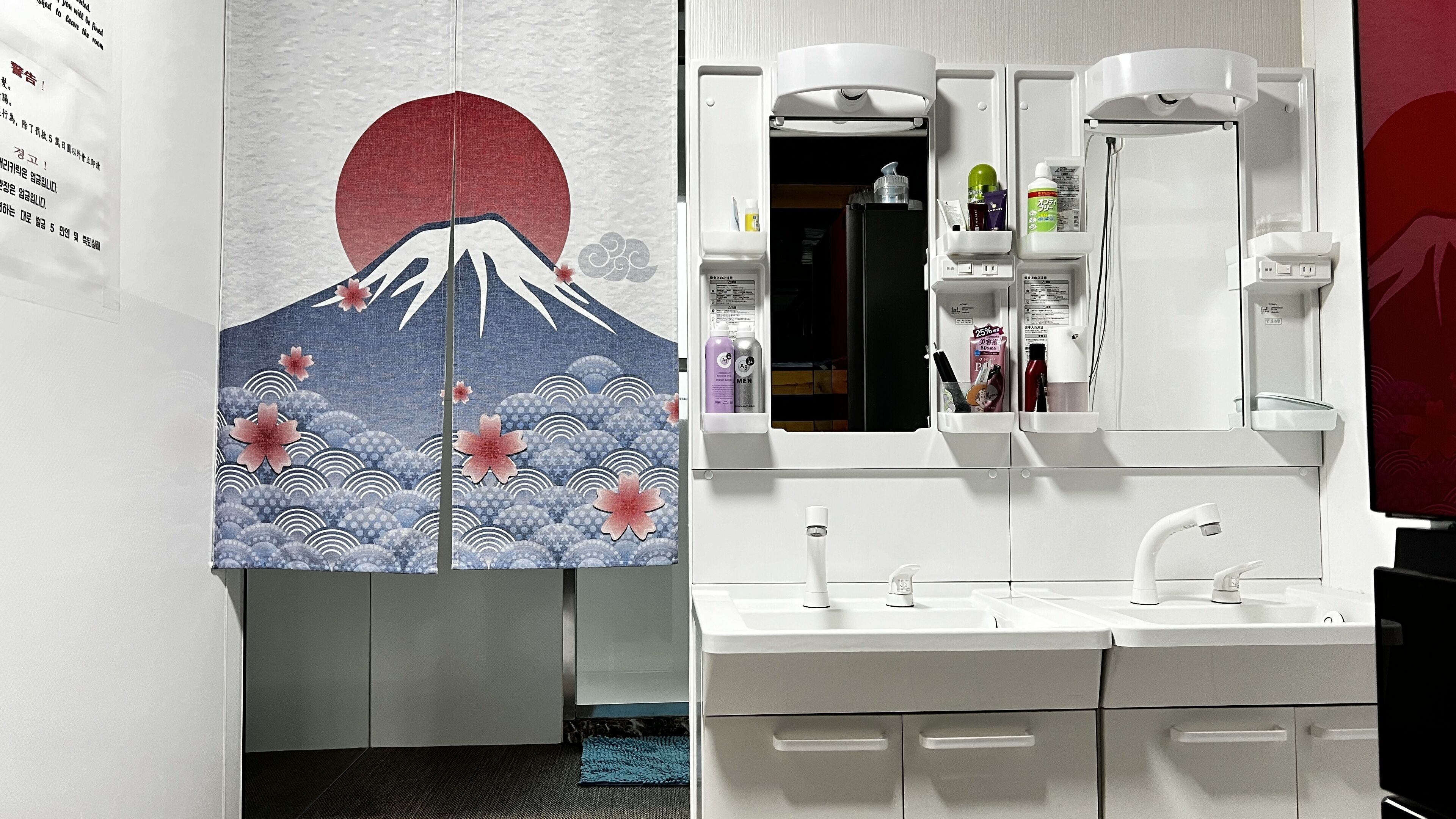 Photo - Hotel Adonis - Hostel