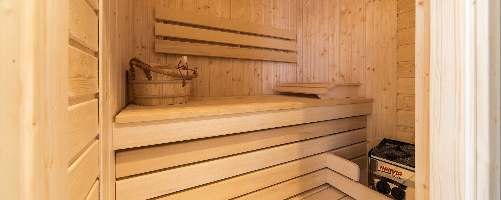 公寓, 三溫暖 | 客房設施服務