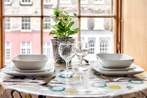 JOIVY Royal Mile Apartment for Two - Location, Location!
