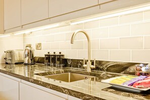 Apartment (3 Bedrooms) | Private kitchen | Coffee/tea maker, electric kettle - JOIVY Luxury George Street Apartments: Edinburgh Suite (Edinburgh)