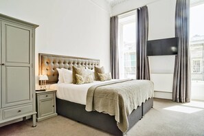 Apartment (3 Bedrooms) | 3 bedrooms, free WiFi - JOIVY Luxury George Street Apartments: Edinburgh Suite (Edinburgh)