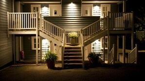 Unclassified image, 5 of 102, button - Driftwood Hotel (Truro)