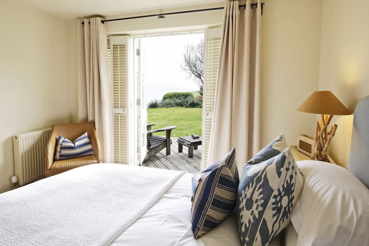 Superior Double or Twin Room (Room 11) | 1 bedroom, hypo-allergenic bedding, desk, soundproofing