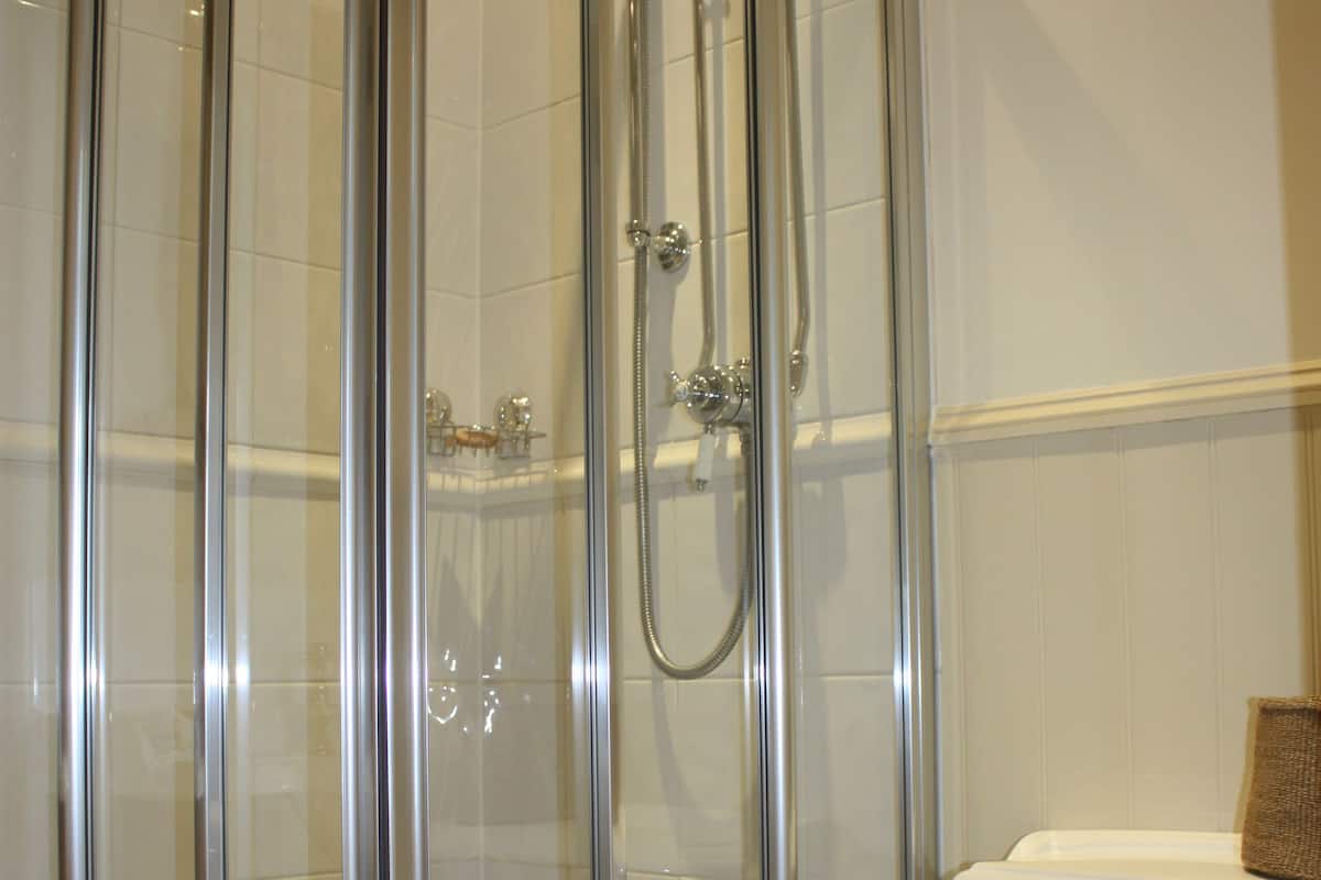 Basic Double Room, Sea View (Room 3) | 1 bedroom, hypo-allergenic bedding, desk, soundproofing