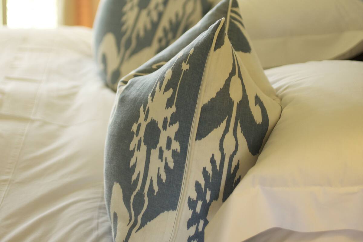 Superior Double Room (Room12) | Hypo-allergenic bedding, desk, soundproofing, iron/ironing board