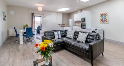 Central Park Apartment 3