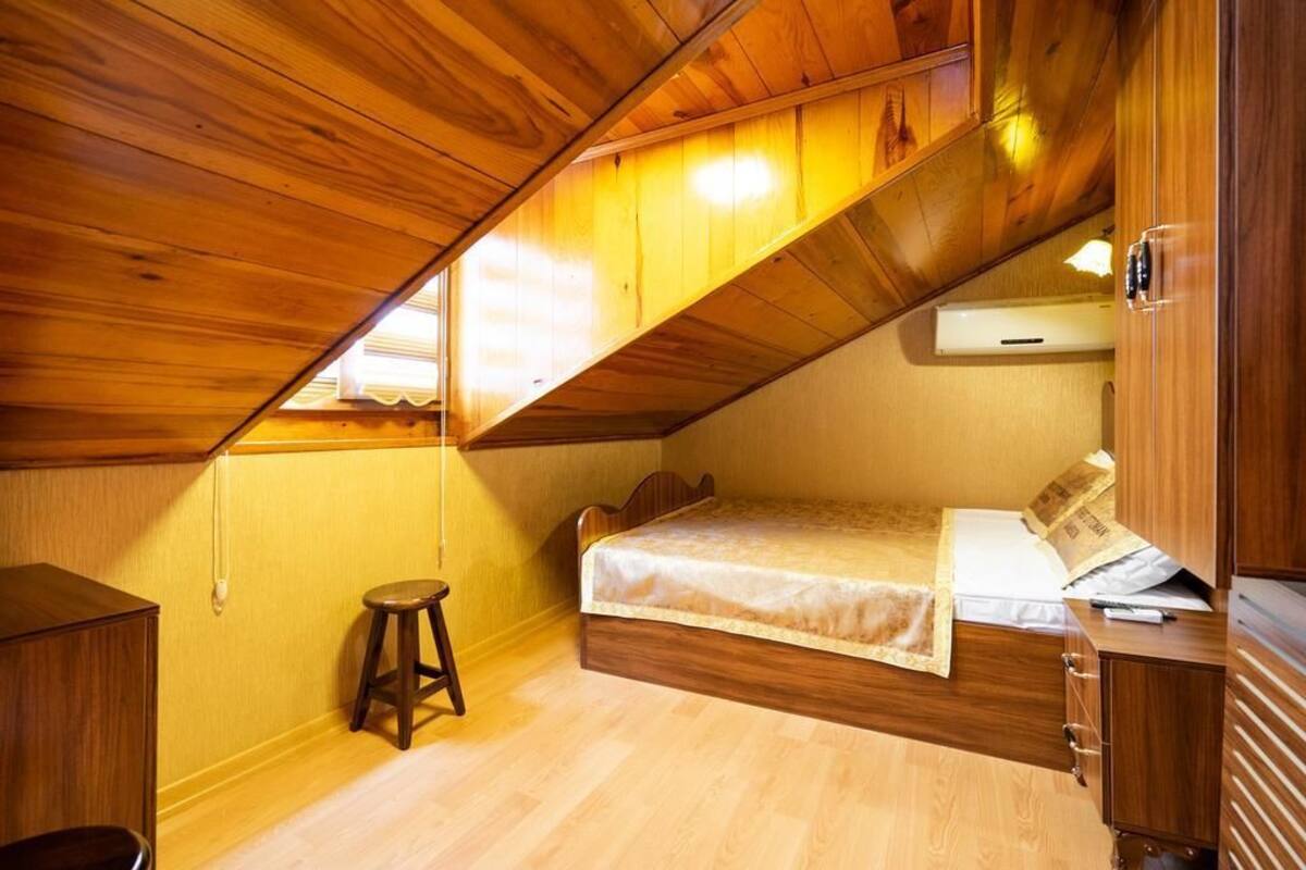Single Room | In-room safe, soundproofing, iron/ironing board, free WiFi