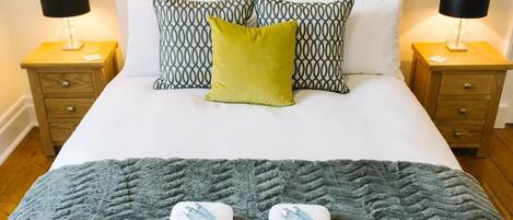 Apartment (3 Bedrooms) | 3 bedrooms, free WiFi