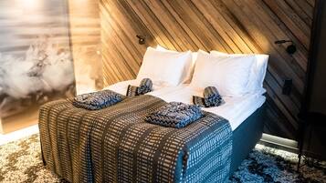 Deluxe Double or Twin Room | In-room safe, blackout drapes, soundproofing, free WiFi