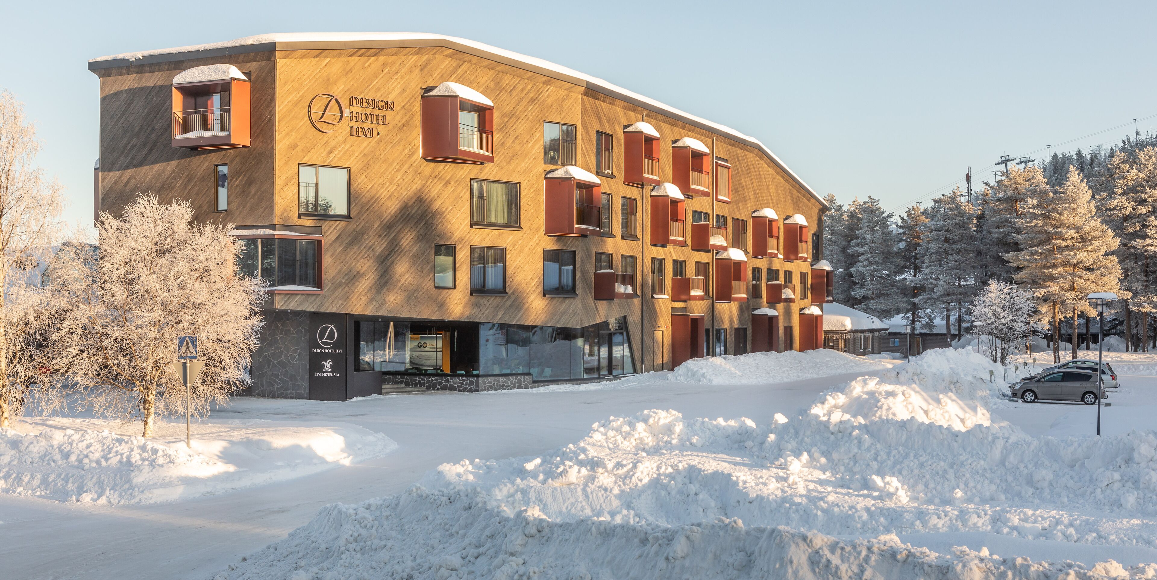 المنشأة من الخارج