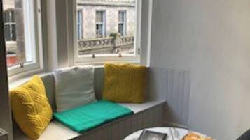 4 bedrooms, free WiFi