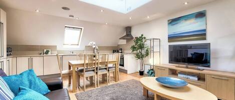 Leilighet (2 Bedrooms) | Oppholdsrom