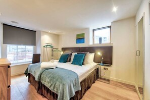 Departamento (2 Bedrooms) | 2 habitaciones, escritorio y espacio para trabajar con laptop 