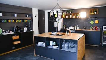 Appartement, 1 chambre | Cuisine privée | Bouilloire électrique