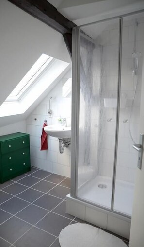 Double Room | Bathroom | Towels