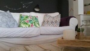 Double Room | Cribs (free), WiFi (free), bed sheets - Schlummerkiste (Kastellaun)
