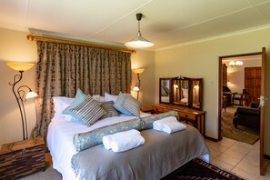 Big King - Antiqua Guest House (George)