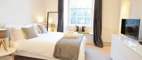 Apartment (1 Bedroom) | 1 bedroom, blackout curtains, iron/ironing board, free WiFi