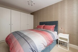 Apartment (1 Bedroom)