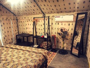 Phòng đôi hoặc 2 giường đơn Deluxe, 1 giường cỡ king, quang cảnh sông | Bộ trải giường bằng vải cotton Ai Cập, bộ đồ giường cao cấp