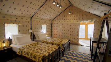 Deluxe Double or Twin Room, 1 King Bed, River View