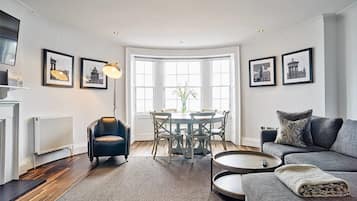 Appartement supérieur, 2 chambres (2 Bedrooms) | Salle de séjour