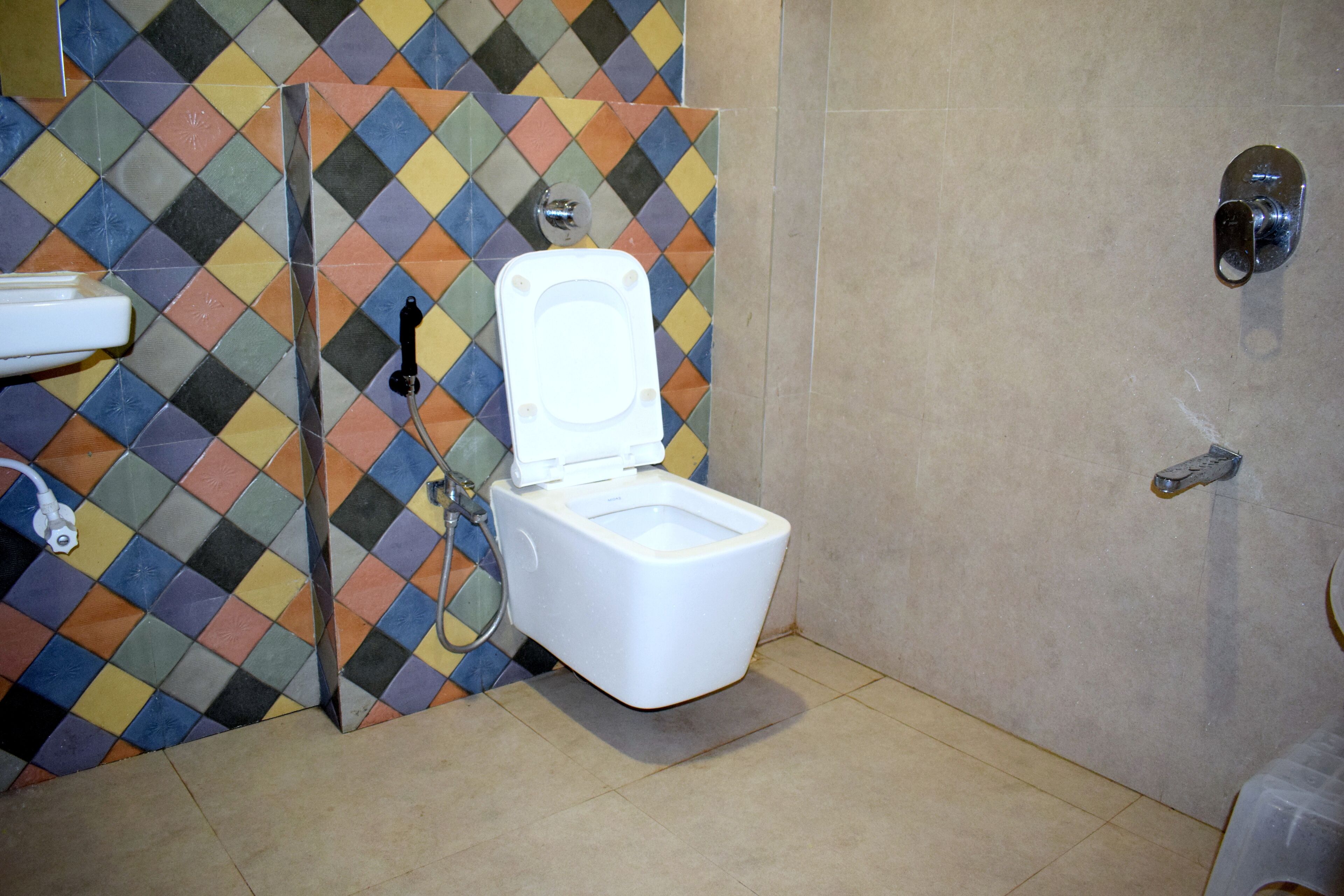 Deluxe Triple Room, City View