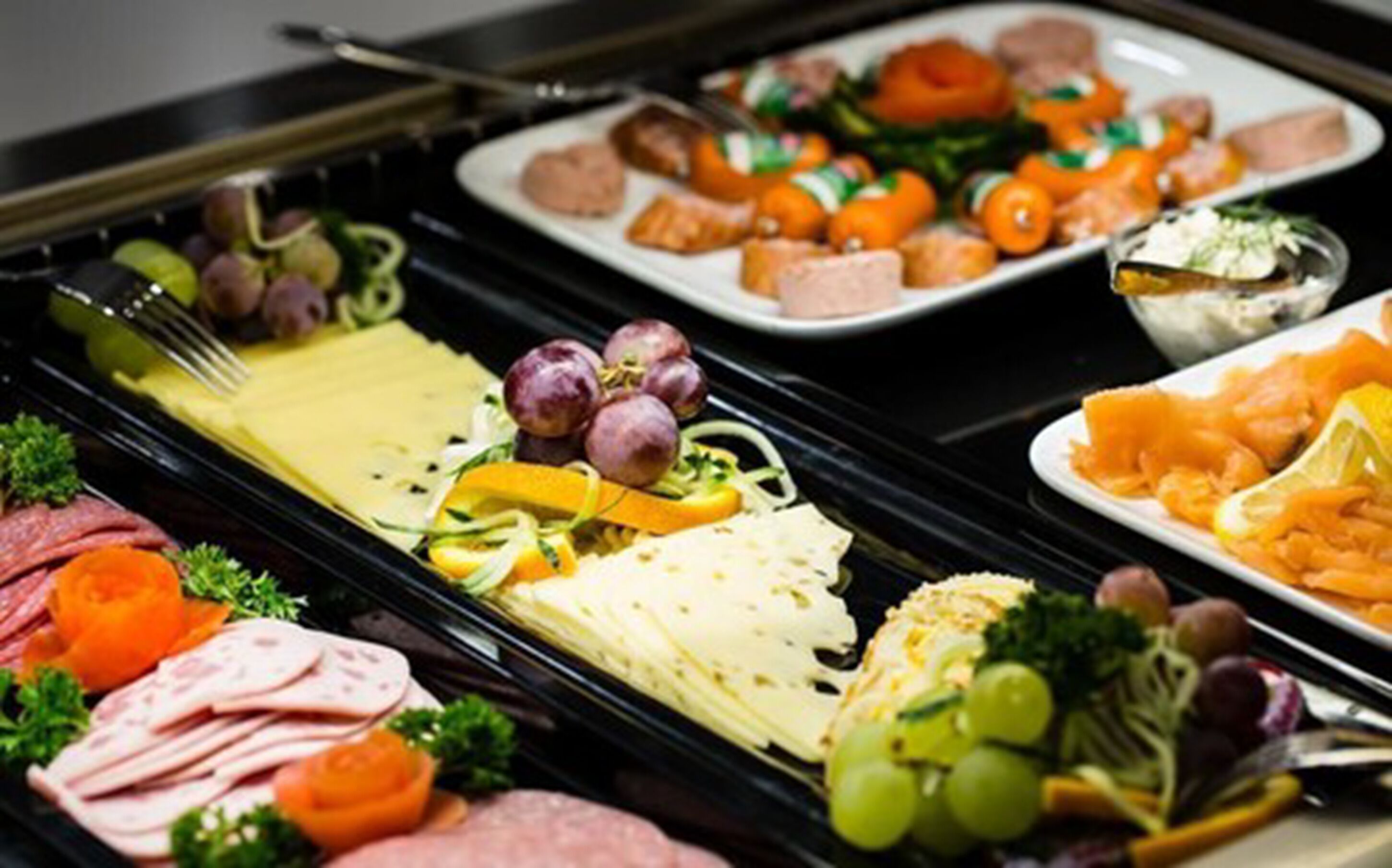 daily buffet breakfast (eur 15.00 per person)