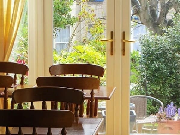 Komplett frokost er inkludert hver dag