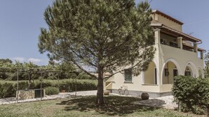 Garden - Potamos Apartments 2 (Corfu)