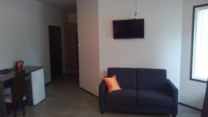 Flat-screen TV - Safarimajoitus (Kalajoki)