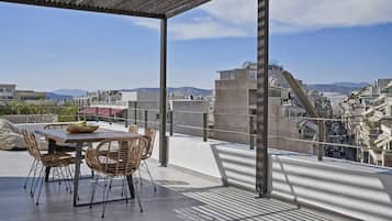 Design Suite (Lykavitos View) | Balcony view