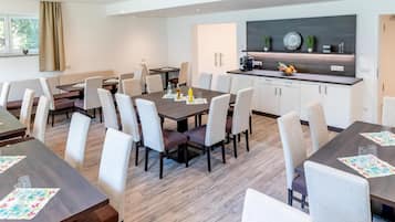 Fridge, microwave, stovetop, electric kettle